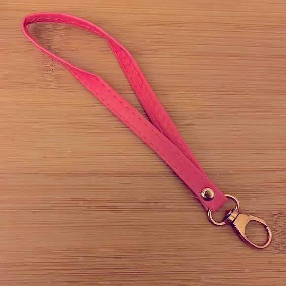 Brand New "I Love Lucy" Best Friends Graphic Colorful Wristlet Zip Around Wallet - Picture 11 of 15